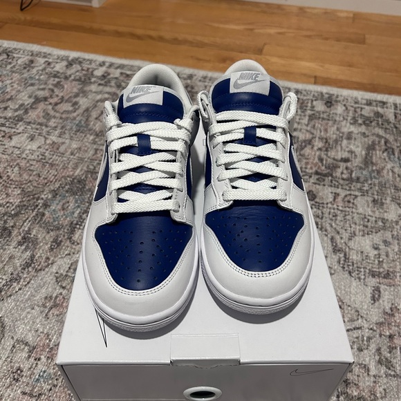 Nike Dunks - Woman’s size 8 - brand new - Picture 4 of 6